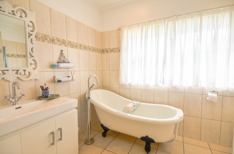 3 Bedroom Property for Sale in Pringle Bay Western Cape